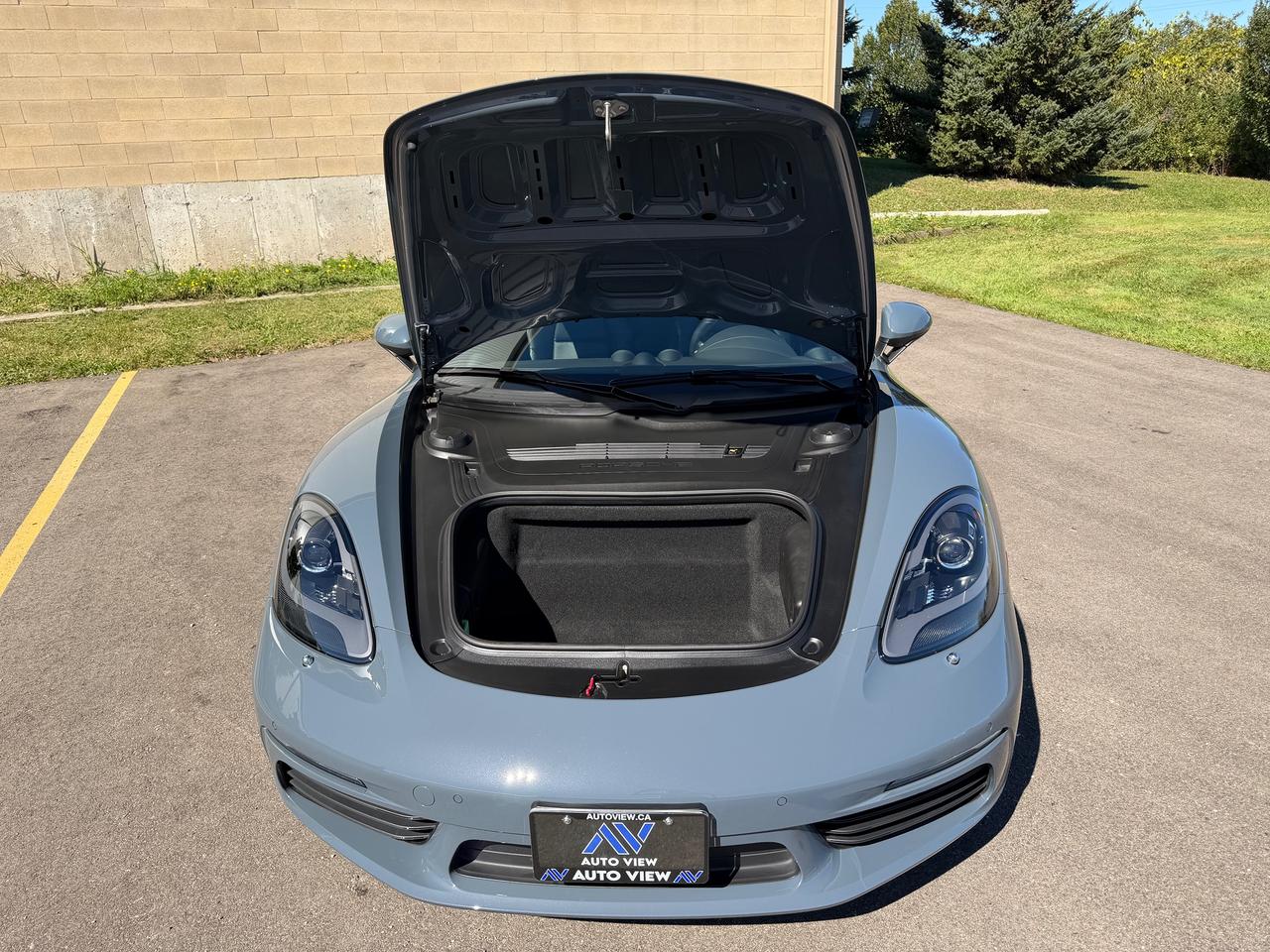 2018 Porsche 718 Boxster Convertible *GREAT YEAR ROUND SPORTS CAR* Photo