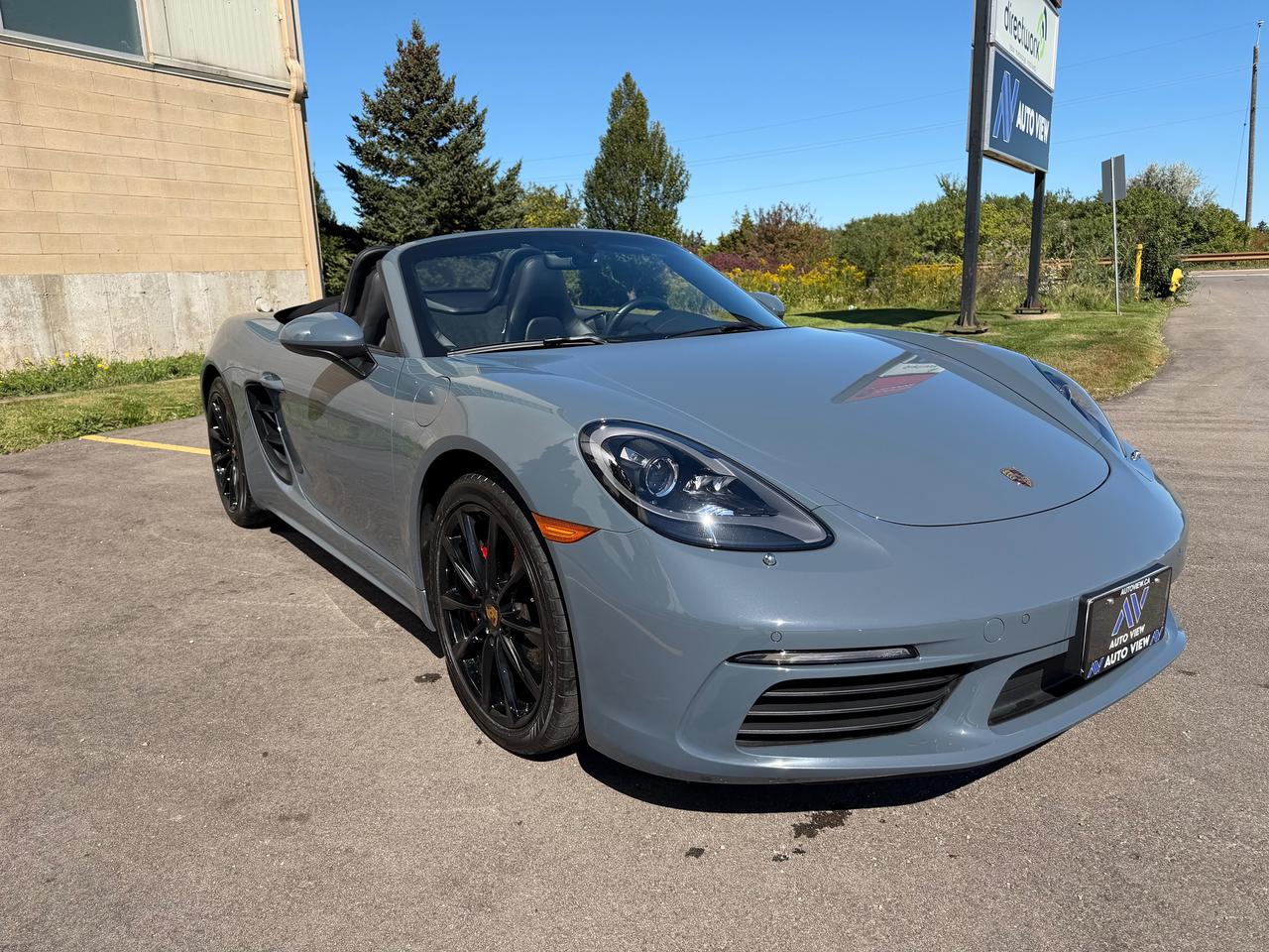 2018 Porsche 718 Boxster Convertible *GREAT YEAR ROUND SPORTS CAR* Photo2