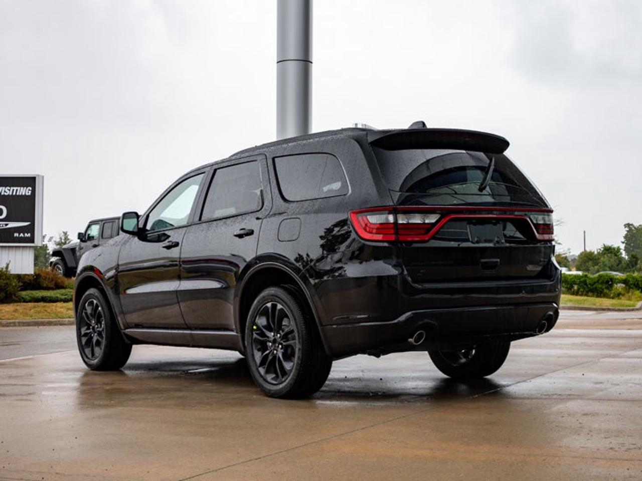 2026 Dodge Durango GT Photo4