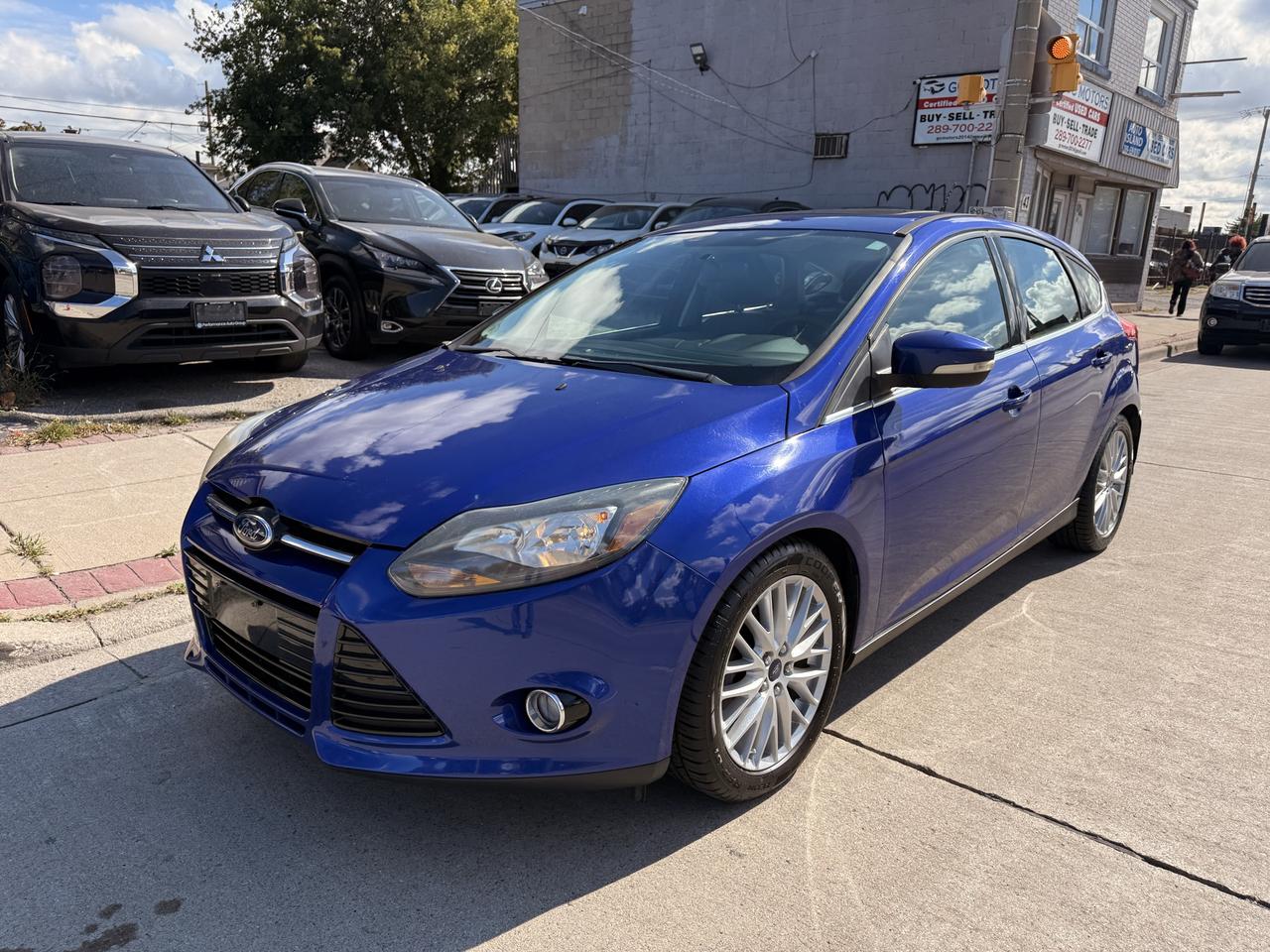 2014 Ford Focus 5dr HB Titanium - Photo #1