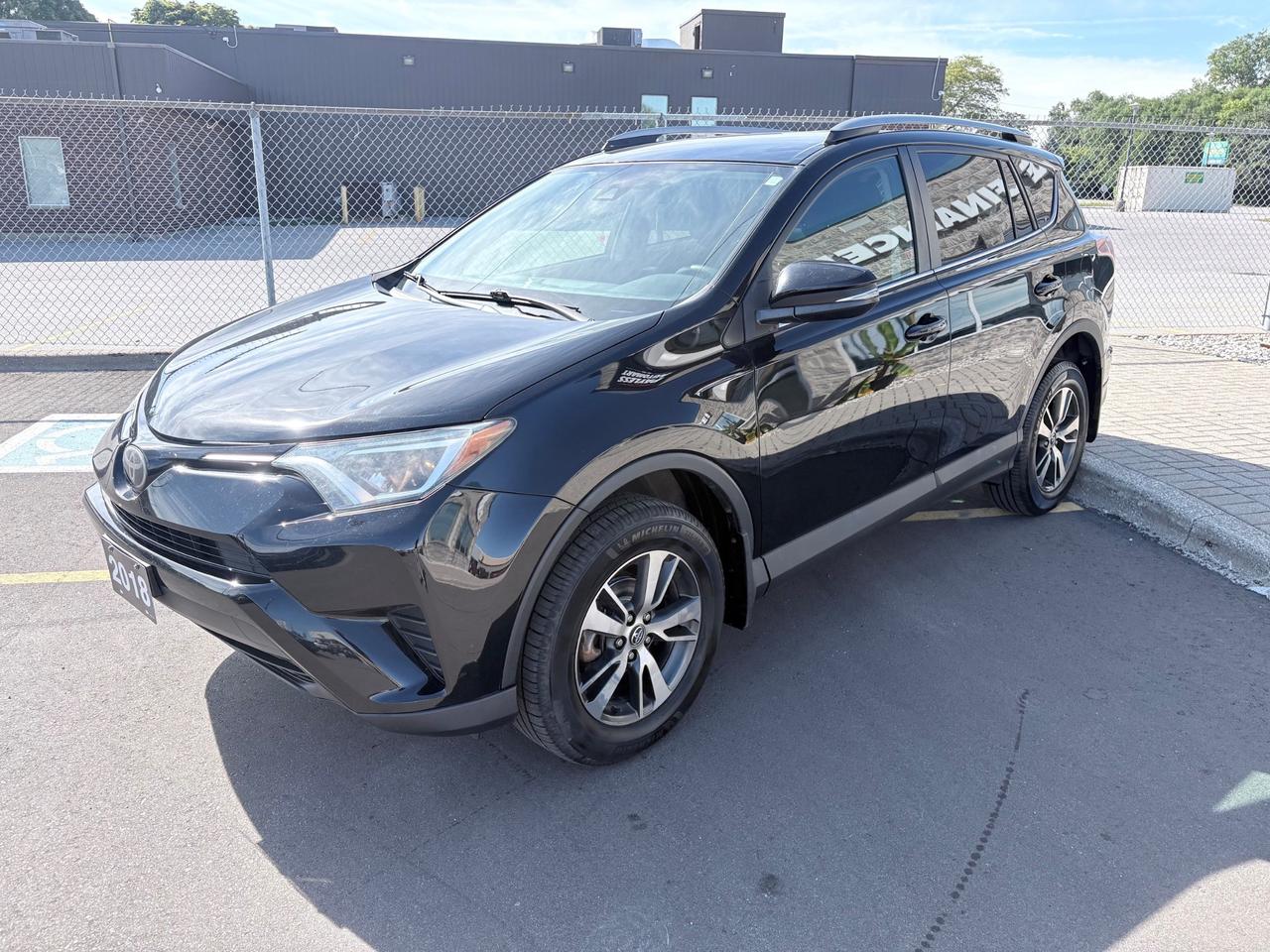 2018 Toyota RAV4 LE Photo