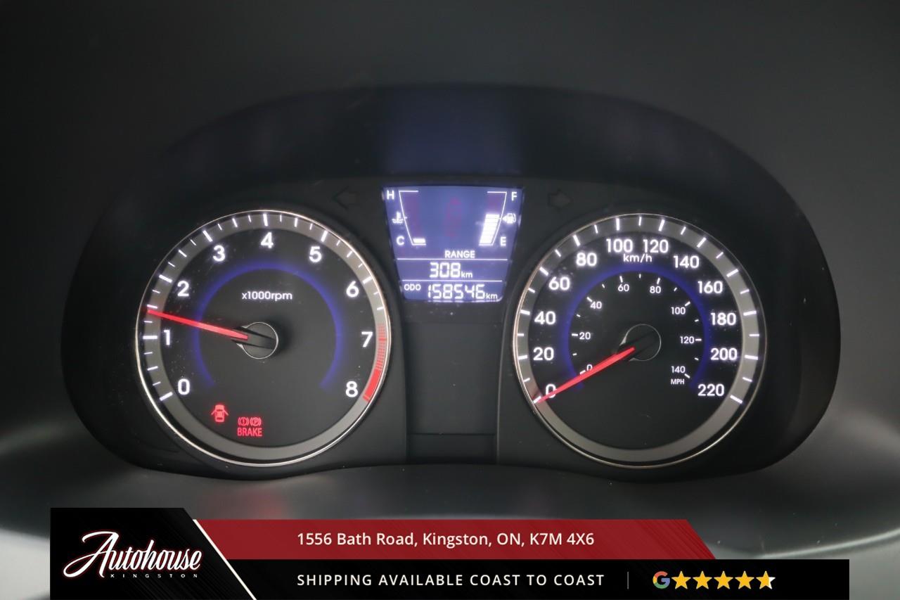 2013 Hyundai Accent GL ONLY 158,500 KM! Photo