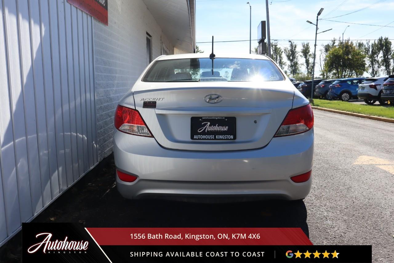 2013 Hyundai Accent GL ONLY 158,500 KM! Photo
