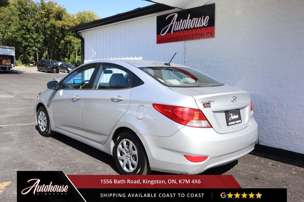 2013 Hyundai Accent GL ONLY 158,500 KM! Photo