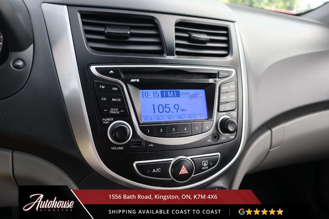 2013 Hyundai Accent GL ONLY 158,500 KM! Photo