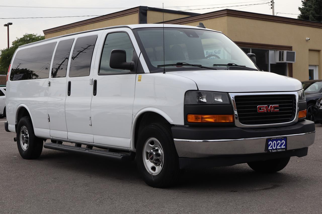 2022 GMC Savana RWD 3500 155" LT - Photo #1