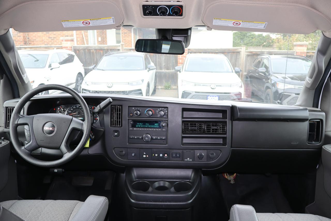 2022 GMC Savana RWD 3500 155" LT Photo