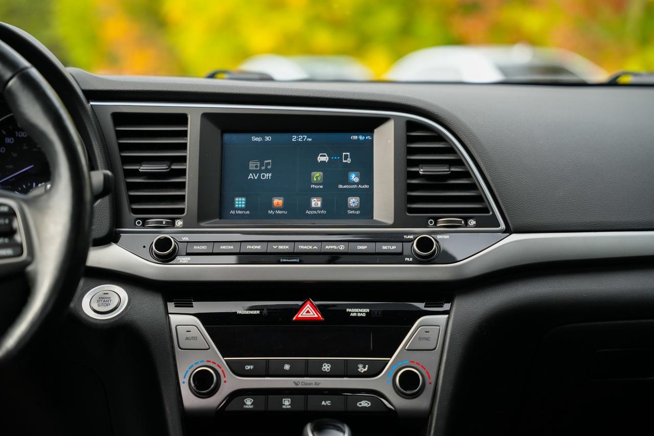 2017 Hyundai Elantra Limited Photo