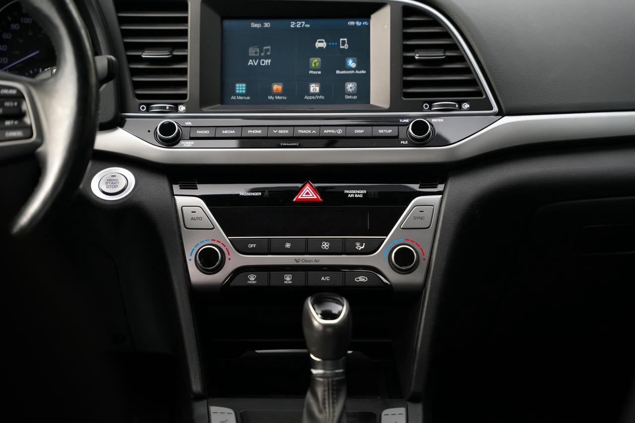 2017 Hyundai Elantra Limited Photo