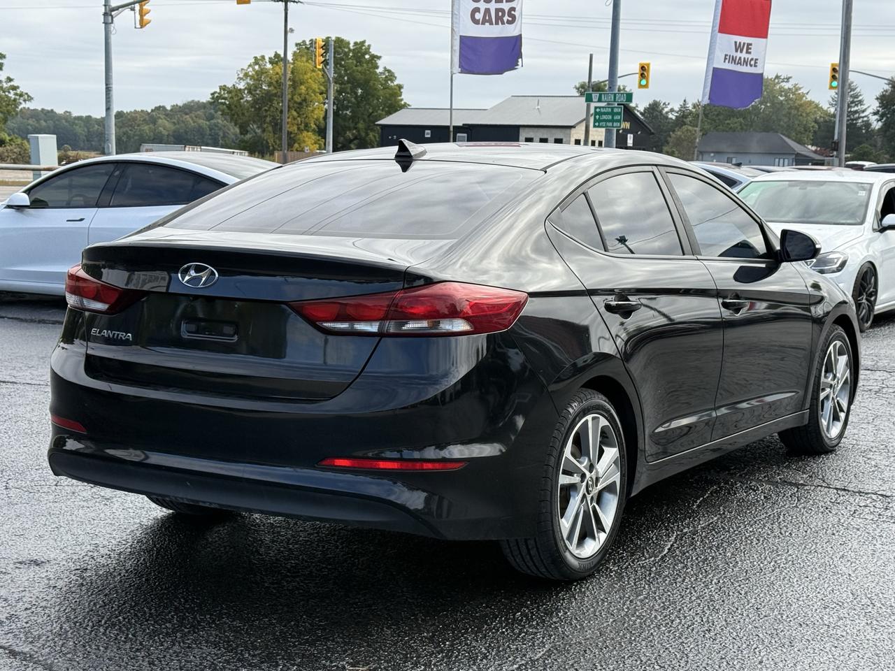 2018 Hyundai Elantra GLS Leather Loaded Photo2