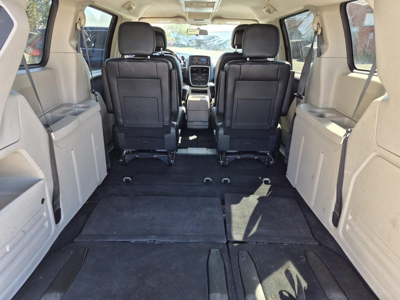 2017 Dodge Grand Caravan Crew Plus Photo