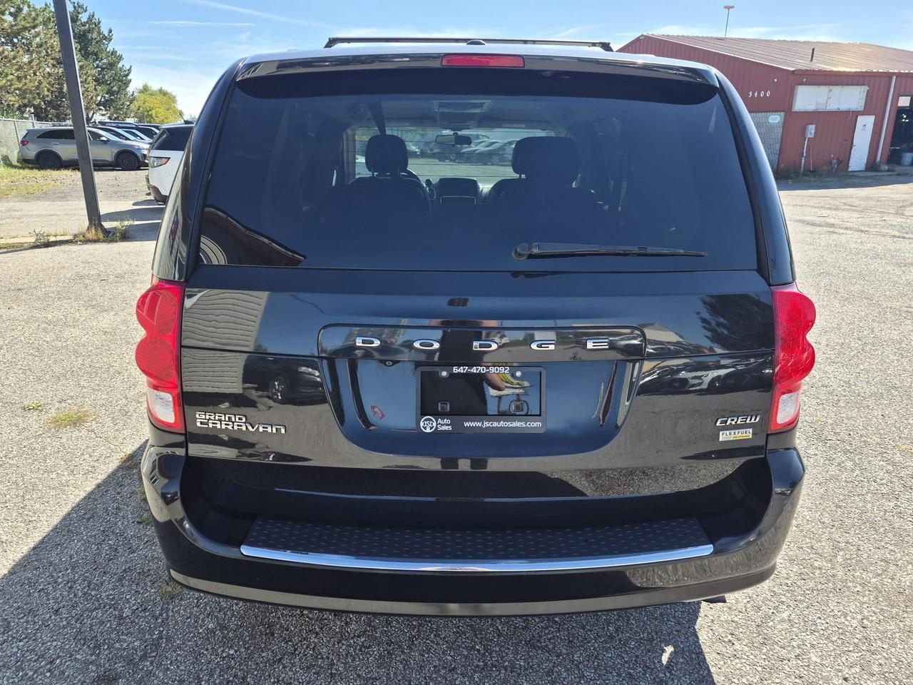 2017 Dodge Grand Caravan Crew Plus Photo