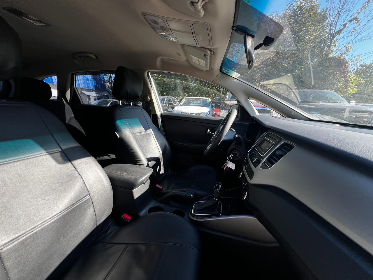 2016 Kia Rondo 4DR WGN AUTO LX Photo