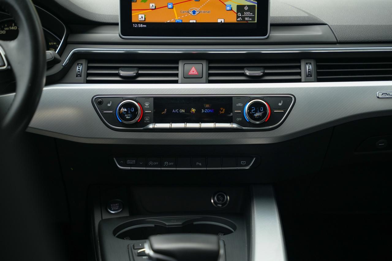 2017 Audi A4 2.0T Progressiv quattro Sedan Photo