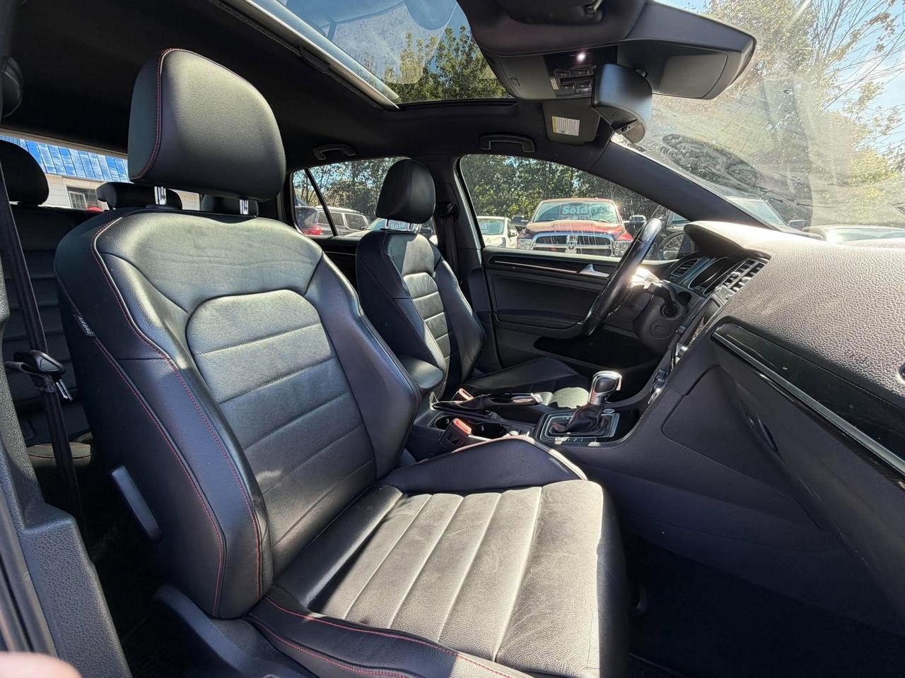 2016 Volkswagen Golf 5dr HB DSG Autobahn Photo