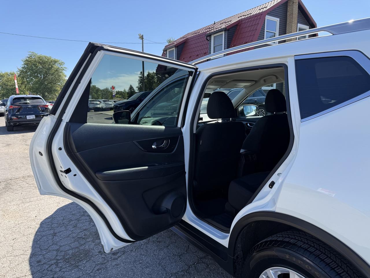2020 Nissan Rogue AWD S Photo
