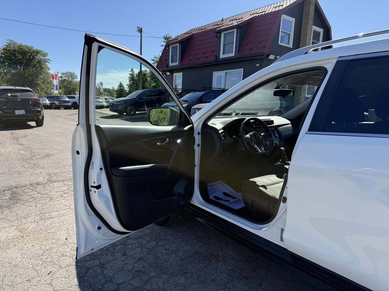 2020 Nissan Rogue AWD S Photo