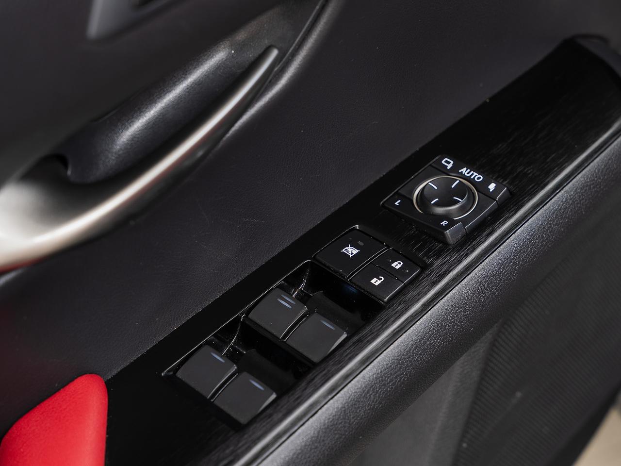 2020 Lexus UX 250 HYBRID  F-SPORT AWD | Sunroof | BSM | CarPlay Photo