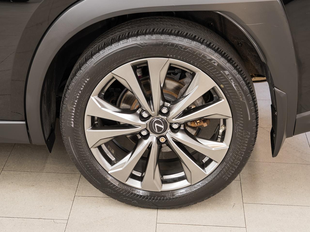 2020 Lexus UX 250 HYBRID  F-SPORT AWD | Sunroof | BSM | CarPlay Photo