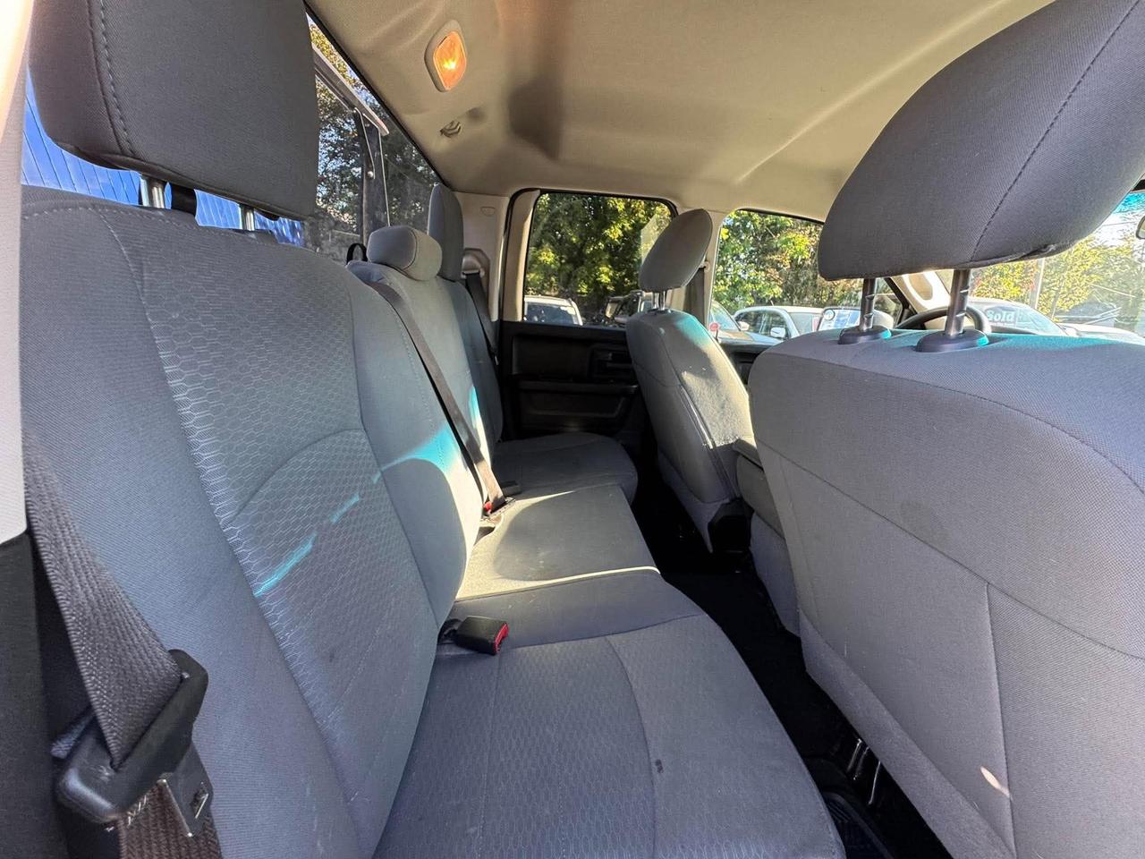 2019 RAM 1500 Classic ST 4x4 Quad Cab 6'4" Box - Photo #10