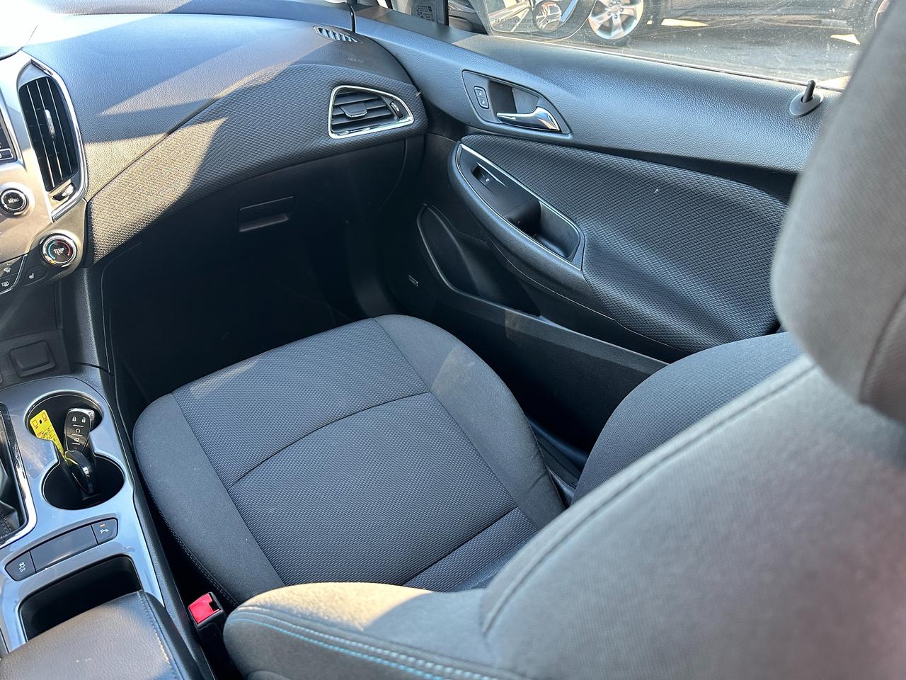 2018 Chevrolet Cruze LT Heated Cloth Sunroof BOSE XM BackupCam RemStart Photo