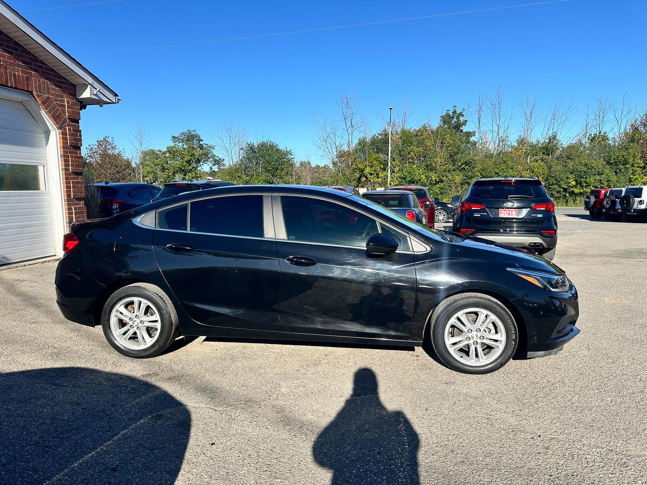 2018 Chevrolet Cruze LT Heated Cloth Sunroof BOSE XM BackupCam RemStart Photo
