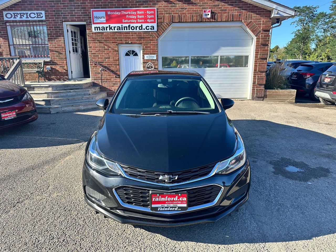 2018 Chevrolet Cruze LT Heated Cloth Sunroof BOSE XM BackupCam RemStart Photo1