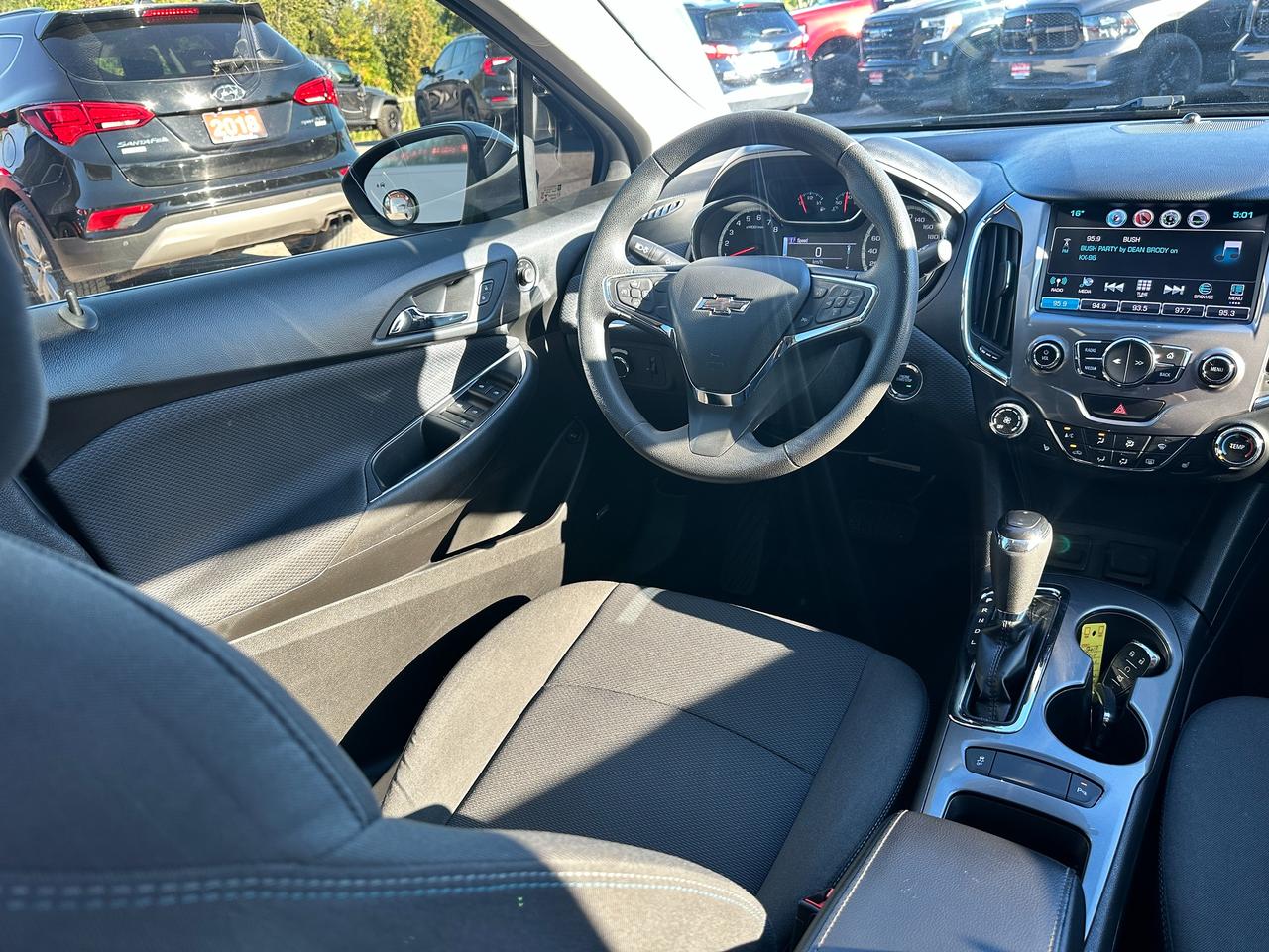 2018 Chevrolet Cruze LT Heated Cloth Sunroof BOSE XM BackupCam RemStart Photo