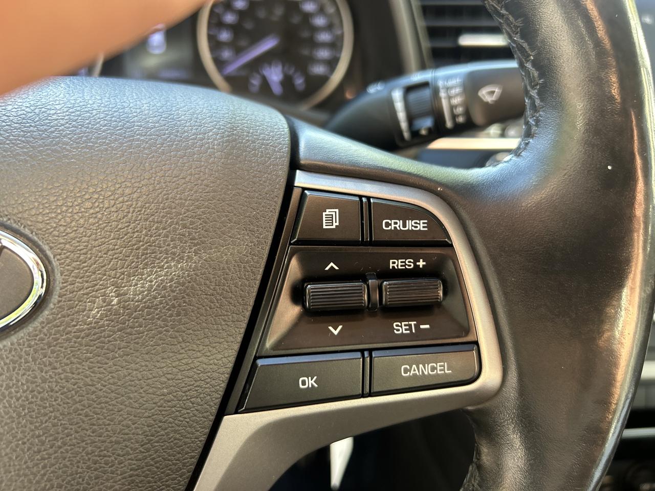 2017 Hyundai Elantra GL - HEATED SEATS/STEERING WHEEL, B/U CAM & MORE!! Photo