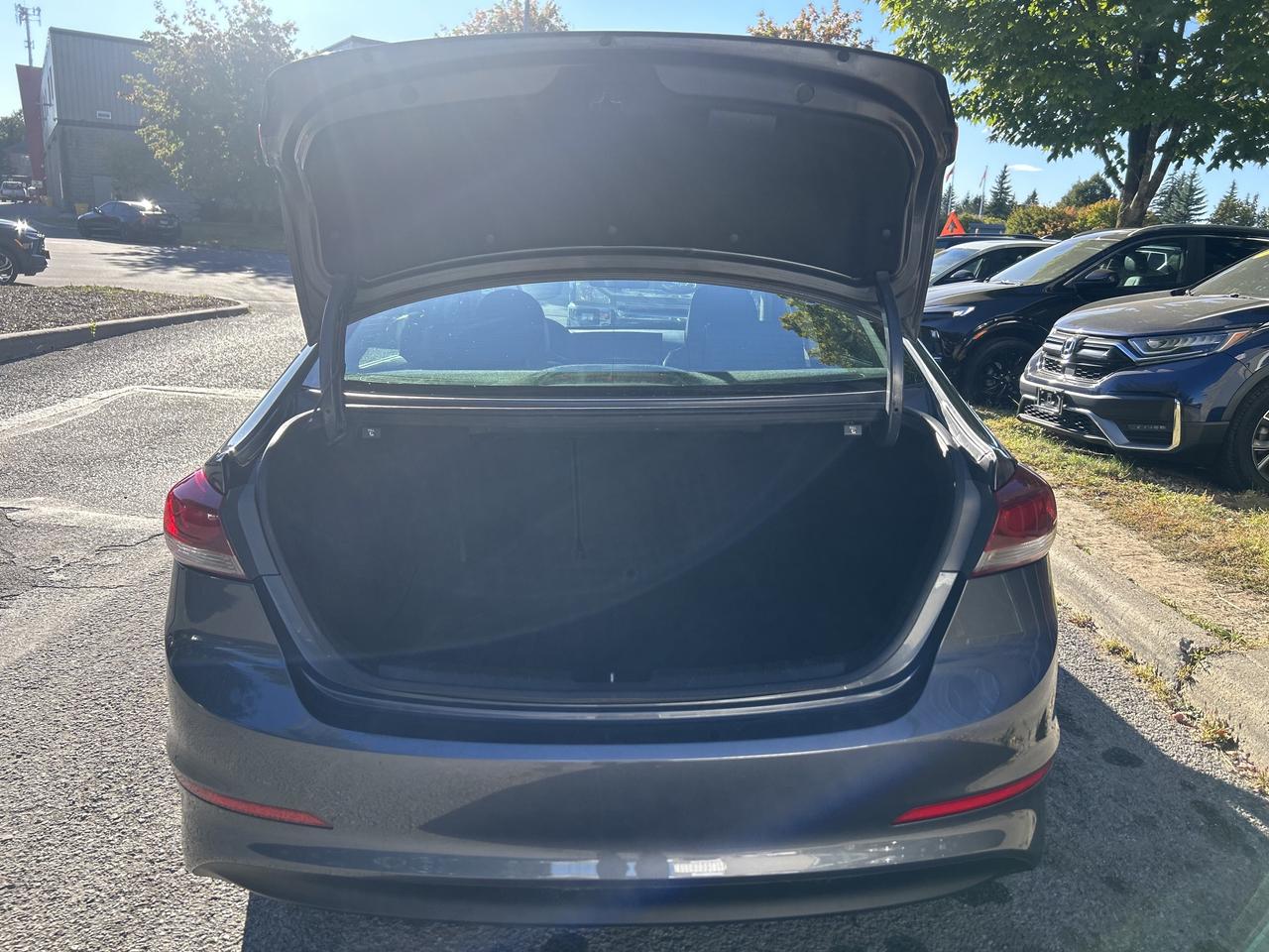 2017 Hyundai Elantra GL - HEATED SEATS/STEERING WHEEL, B/U CAM & MORE!! - Photo #5