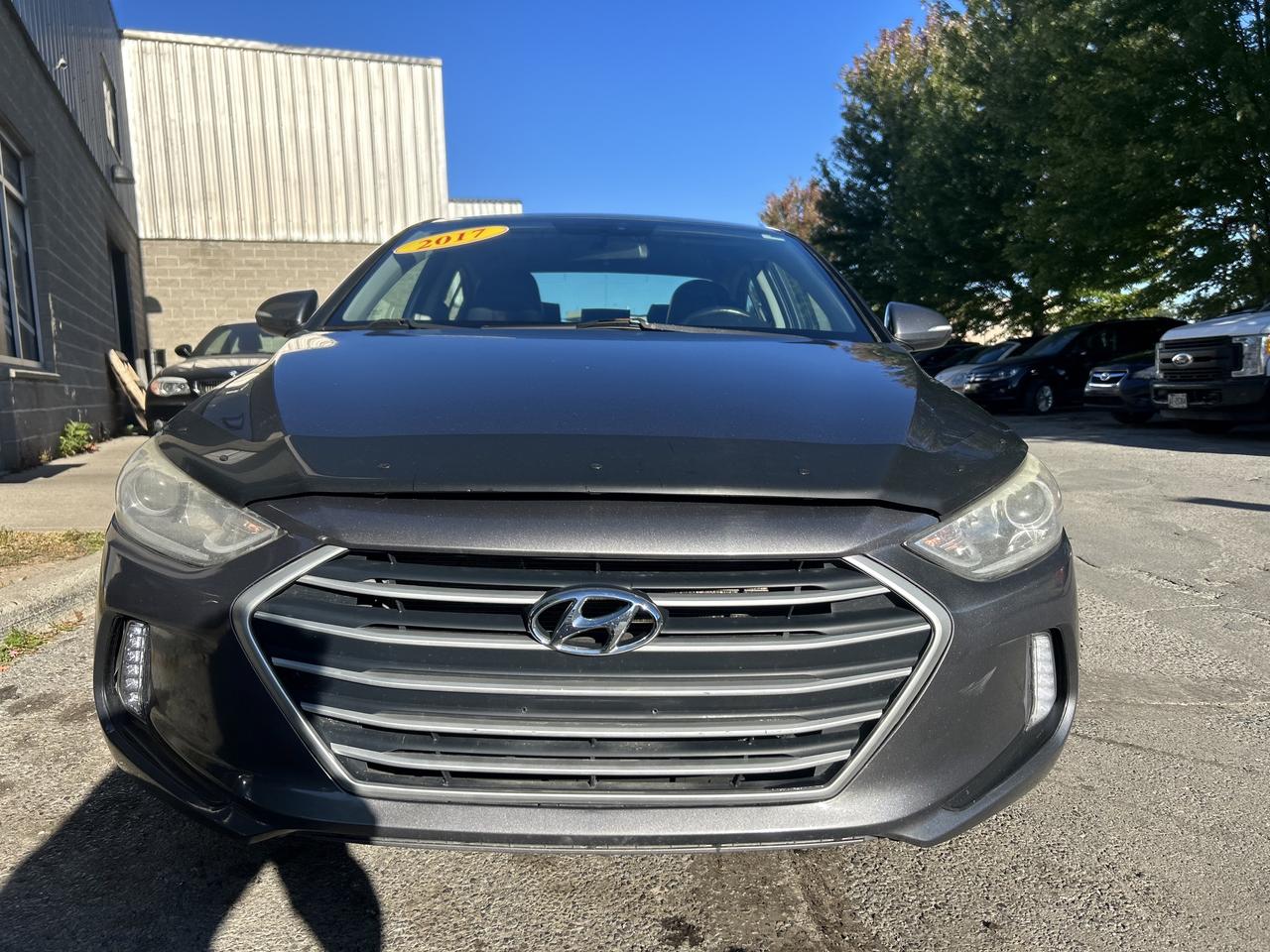 2017 Hyundai Elantra GL - HEATED SEATS/STEERING WHEEL, B/U CAM & MORE!! Photo
