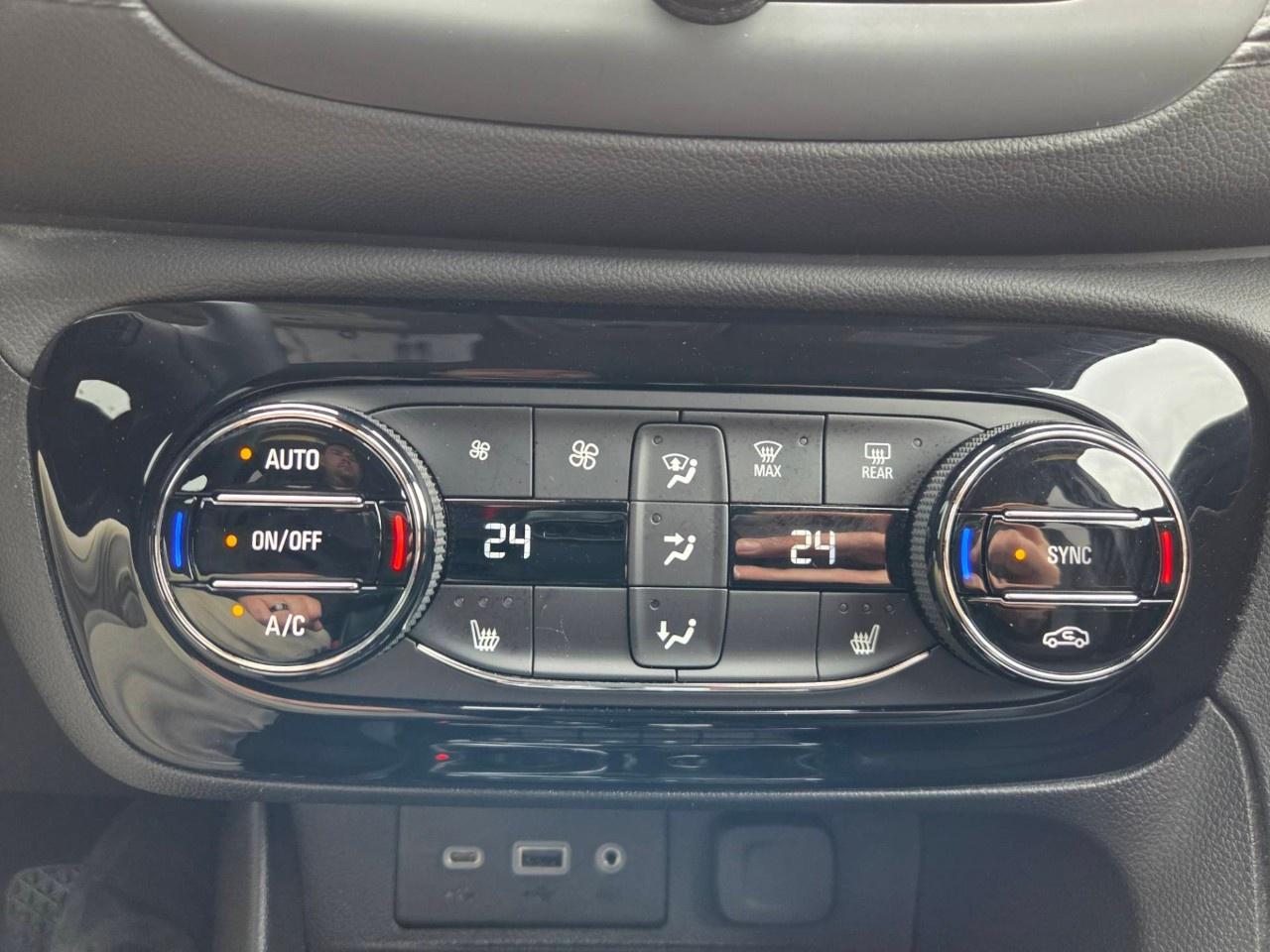 2023 Buick Encore GX Select AWD Photo