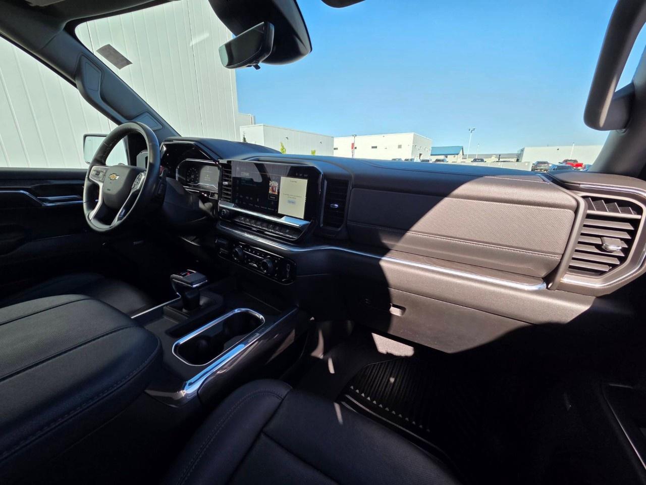 2024 Chevrolet Silverado 1500 Crew Cab Short Box 4-Wheel Drive LTZ Photo