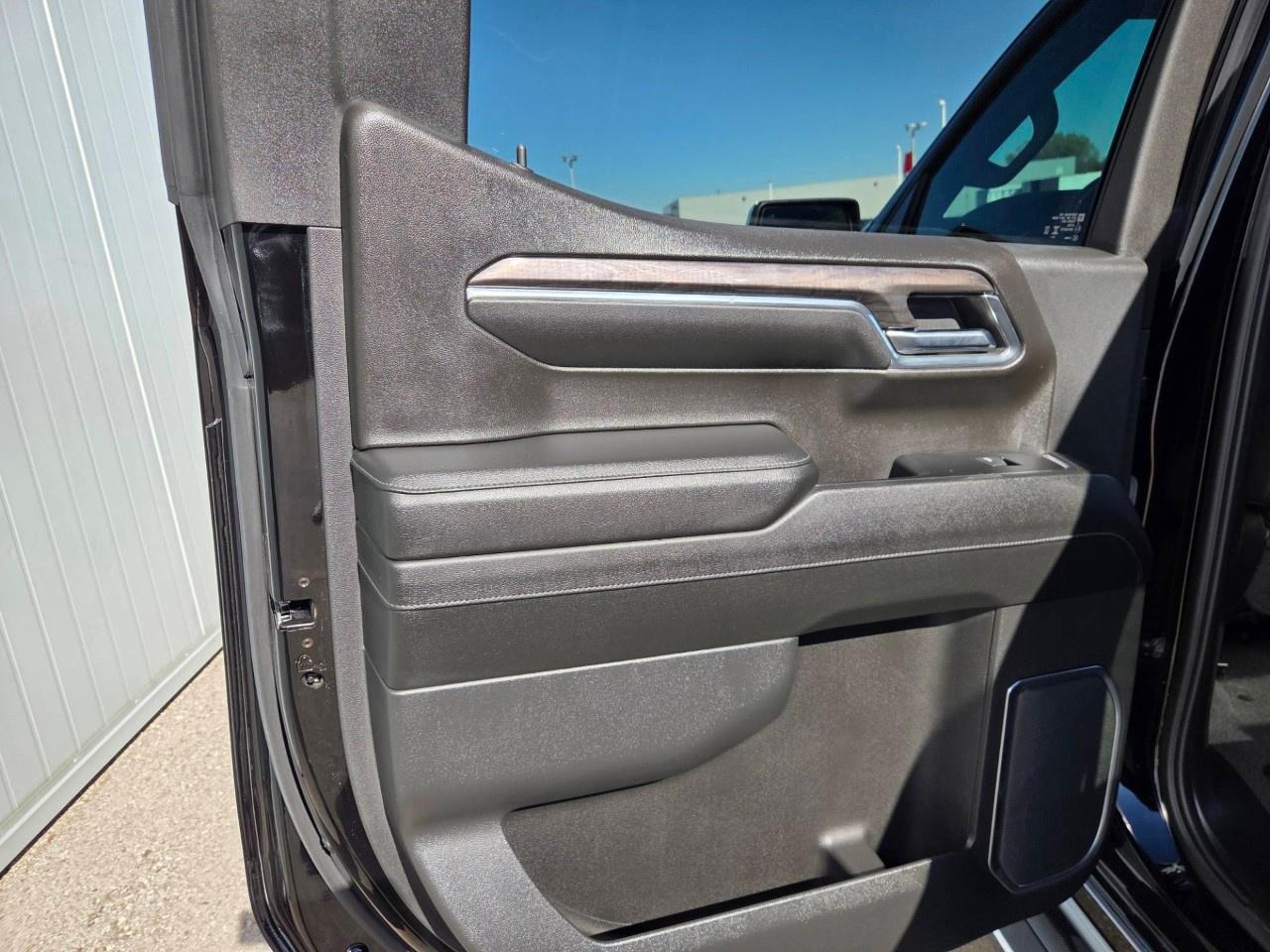 2024 Chevrolet Silverado 1500 Crew Cab Short Box 4-Wheel Drive LTZ Photo