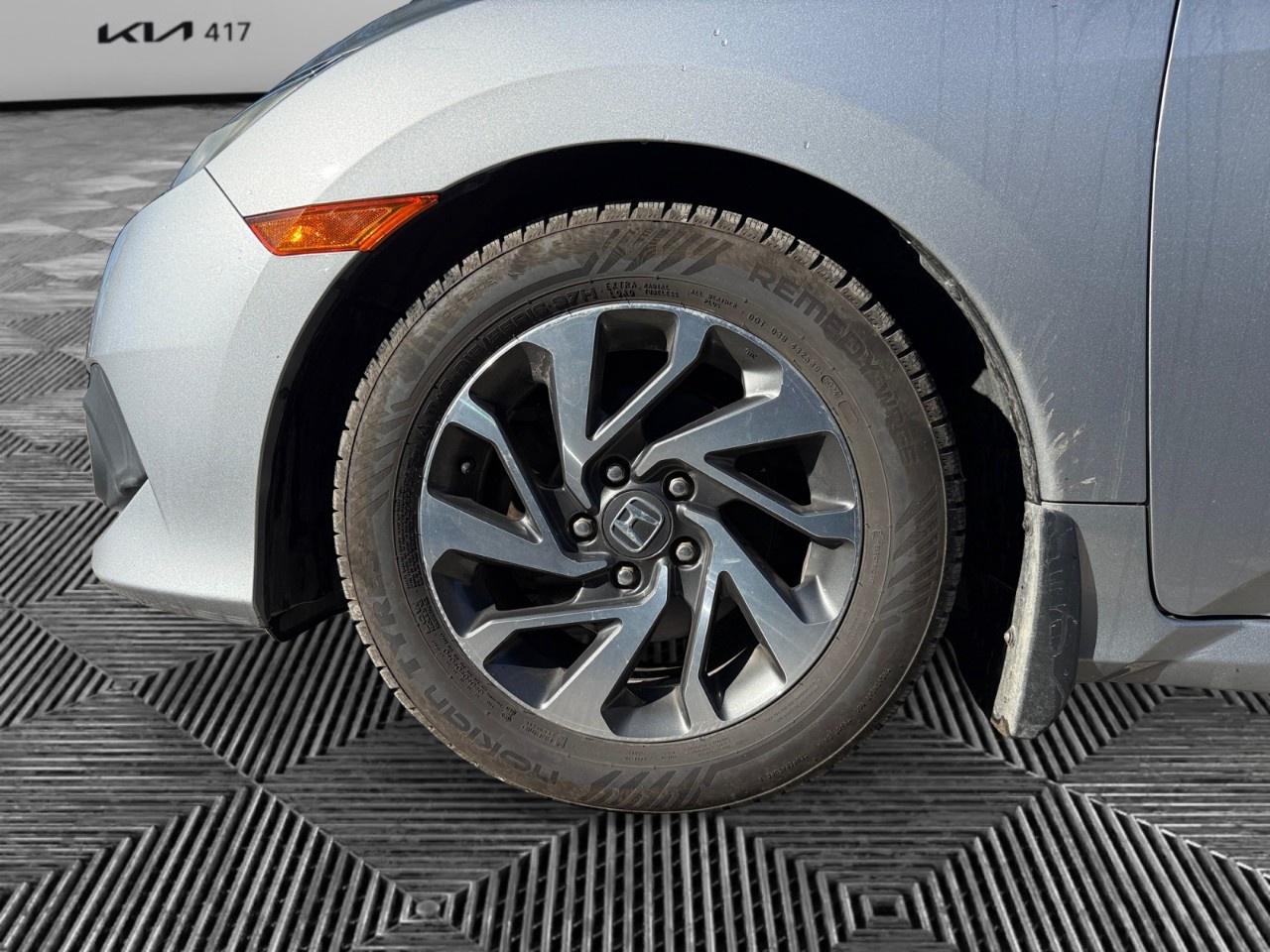 2017 Honda Civic Sedan EX CVT Sedan Photo
