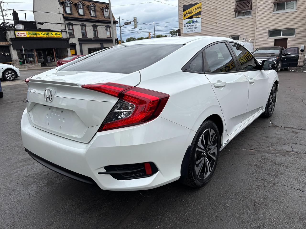 2016 Honda Civic EX-T Photo3