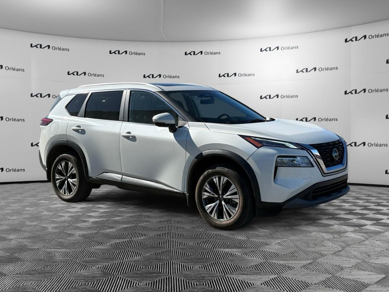 2023 Nissan Rogue AWD SV Moonroof Photo