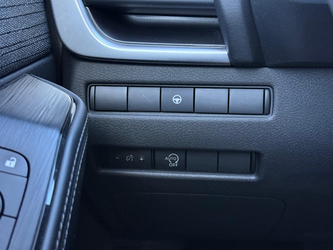 2023 Nissan Rogue AWD SV Moonroof Photo