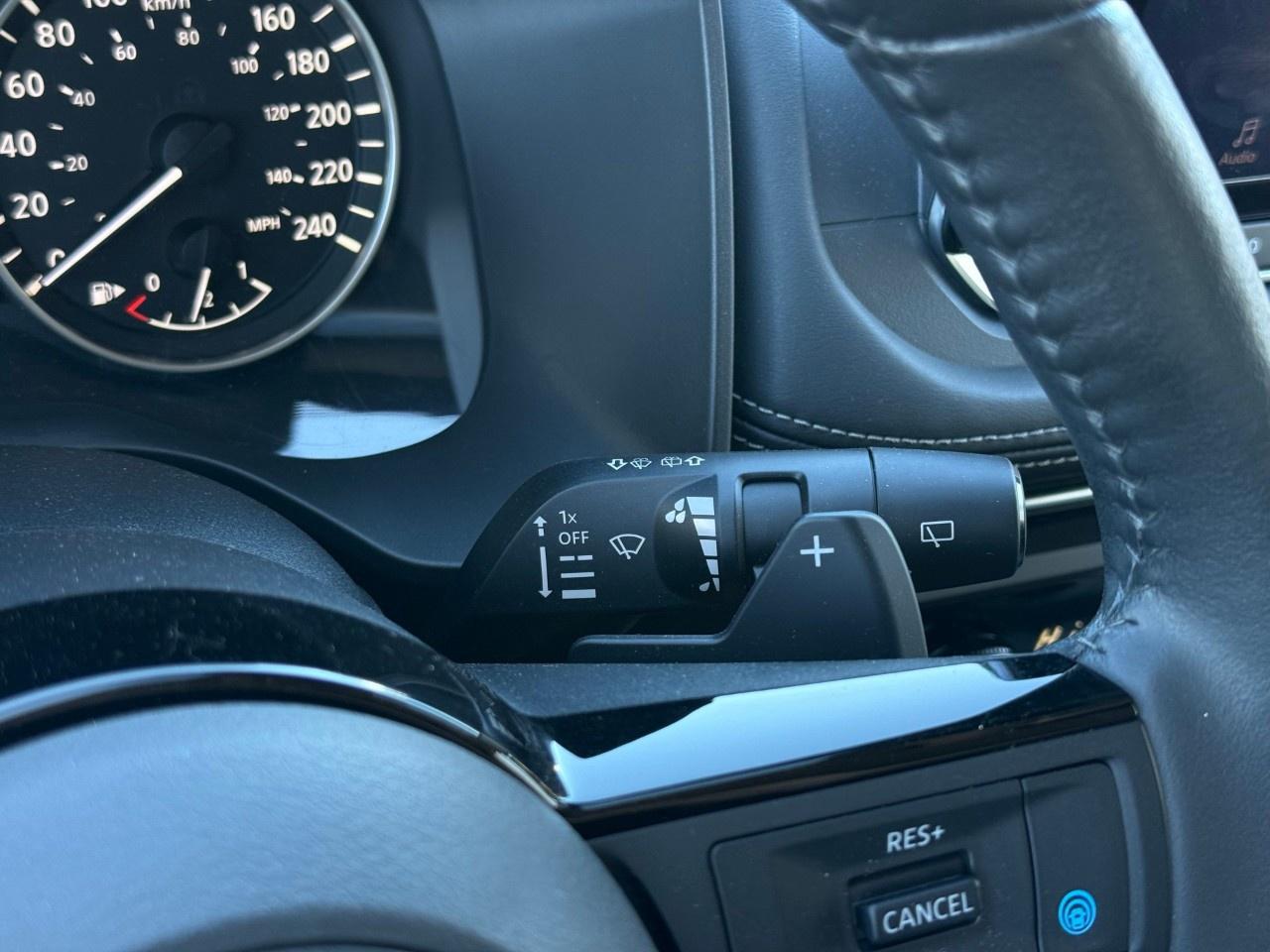 2023 Nissan Rogue AWD SV Moonroof Photo