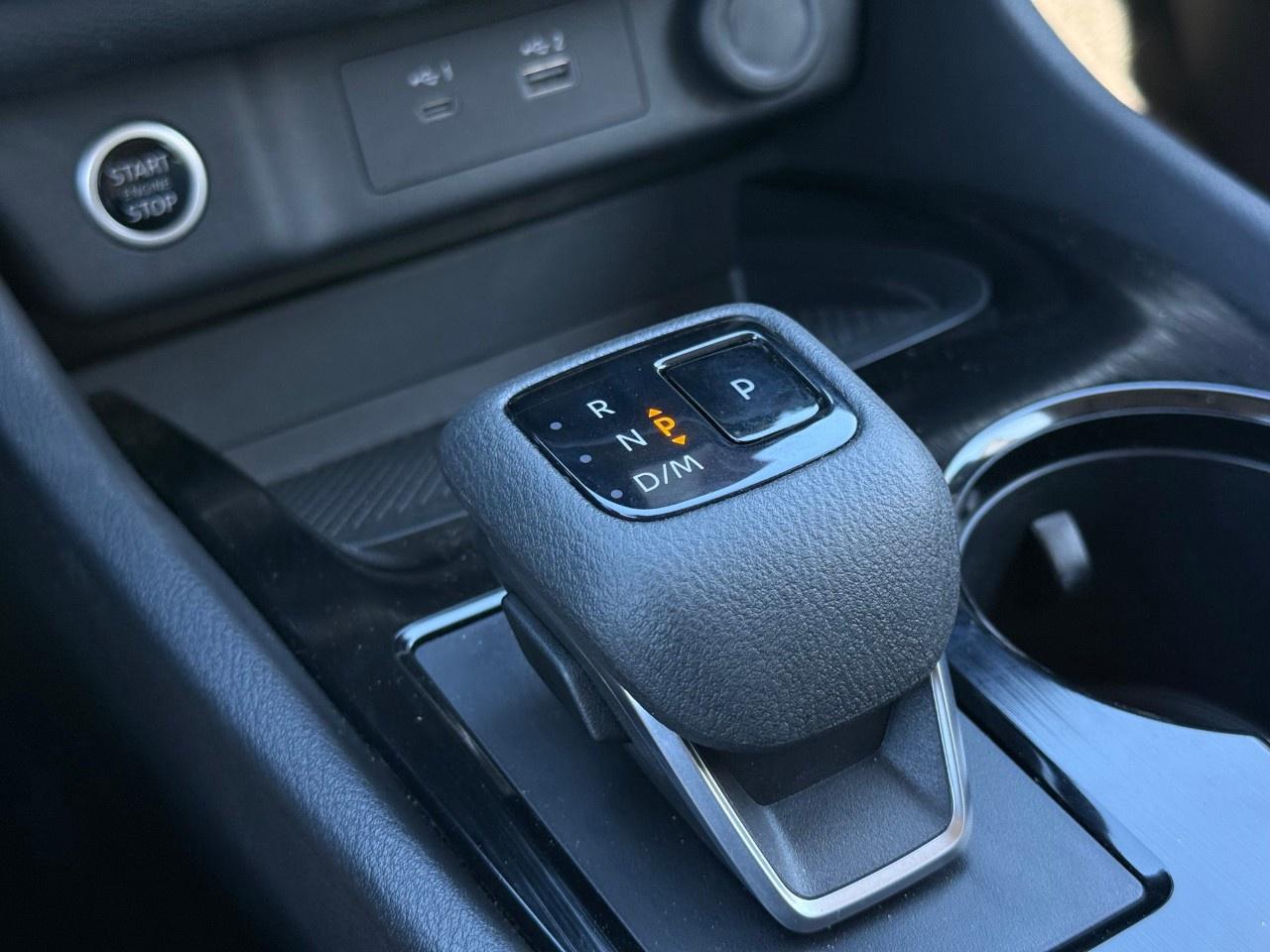 2023 Nissan Rogue AWD SV Moonroof Photo