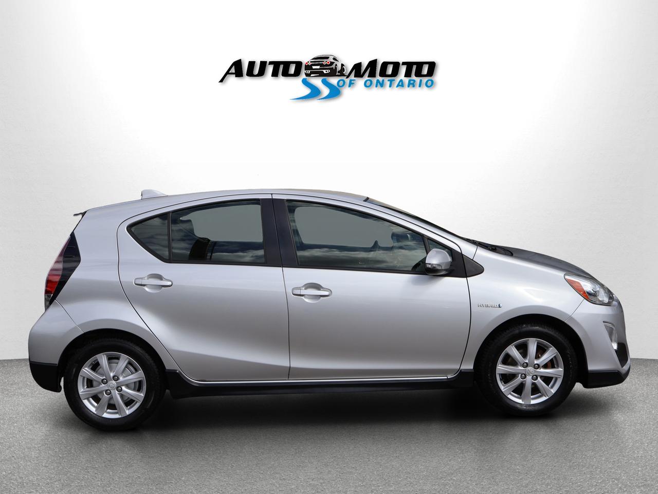 2017 Toyota Prius c HYBRID CERTIFIED CAMERA BLUETOOTH CRUISE ALLOYS Photo
