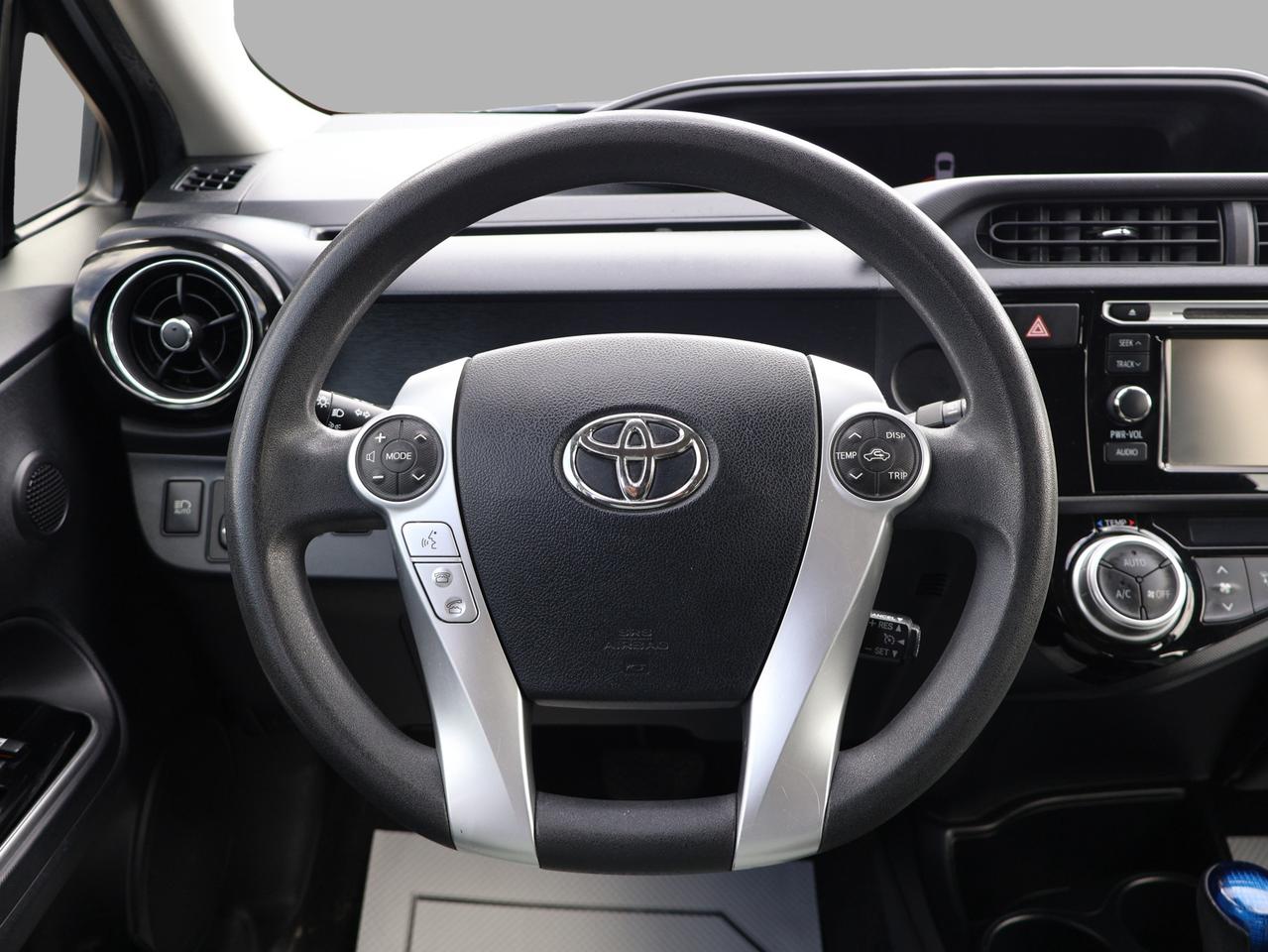2017 Toyota Prius c HYBRID CERTIFIED CAMERA BLUETOOTH CRUISE ALLOYS Photo