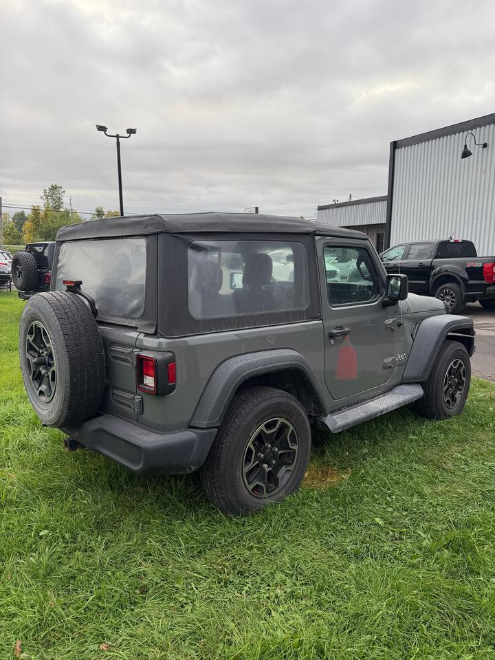 2018 Jeep Wrangler SPORT Photo4