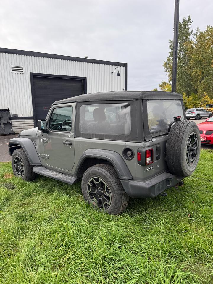 2018 Jeep Wrangler SPORT Photo2