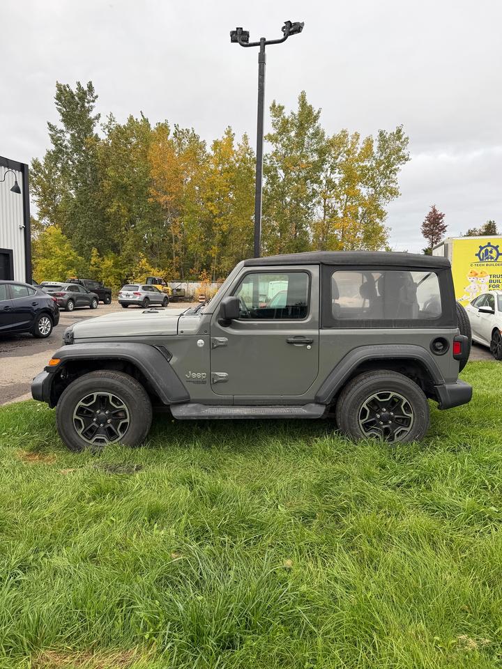 2018 Jeep Wrangler SPORT Photo1