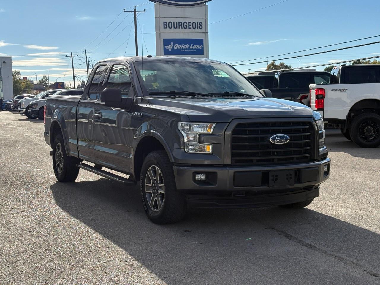 2017 Ford F-150 XLT 4WD SuperCab 6.5' Box Photo3