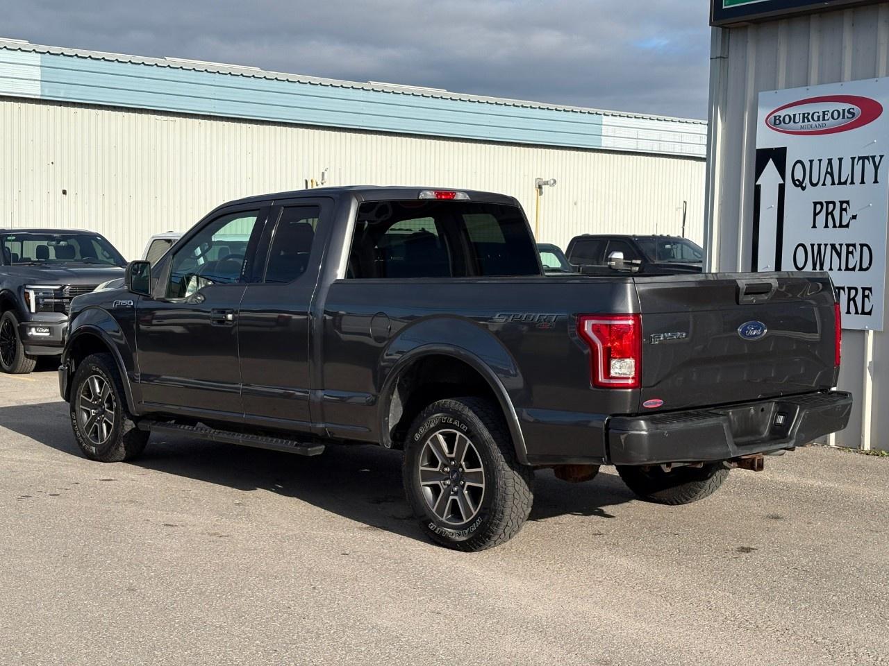 2017 Ford F-150 XLT 4WD SuperCab 6.5' Box Photo