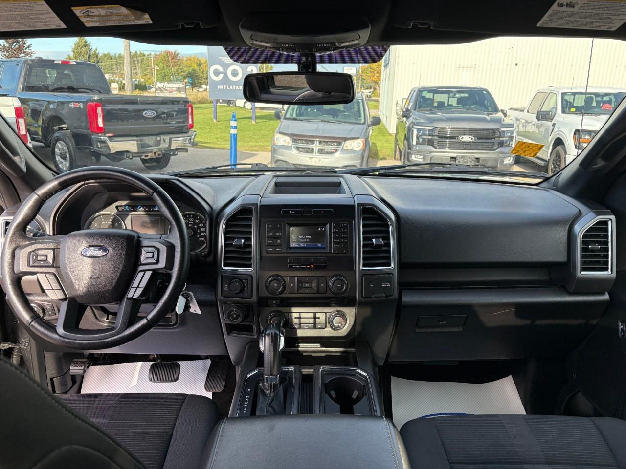 2017 Ford F-150 XLT 4WD SuperCab 6.5' Box Photo