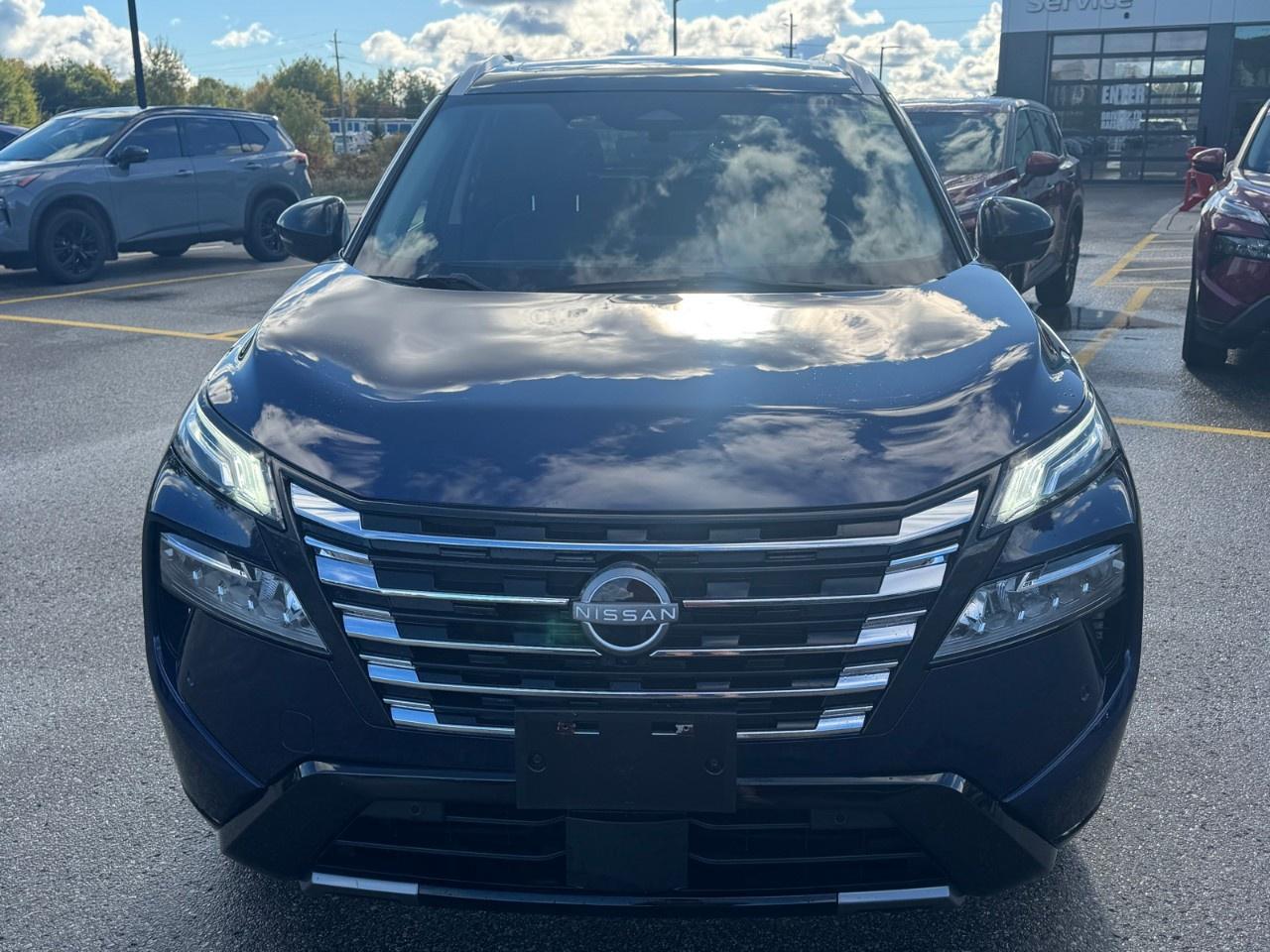 2024 Nissan Rogue AWD Platinum Photo