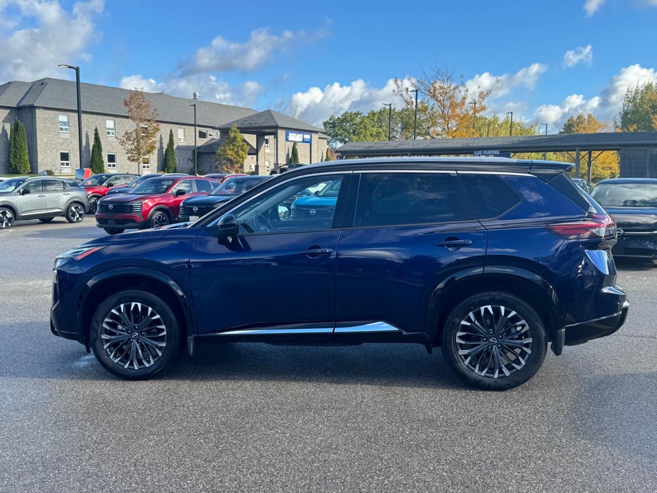 2024 Nissan Rogue AWD Platinum Photo